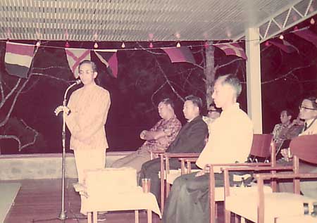 Tun Rahman Yakub explaining the philosophy behind Aikido, where in Aikido there is no tournament. In the background, Shihan Yamada in his younger days
