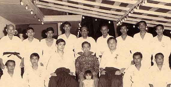 The late Mr. M.K.Lee sitting in the center in the first row next to Tun Rahman Yakub, The Chief Minister of Sarawak at that time.
